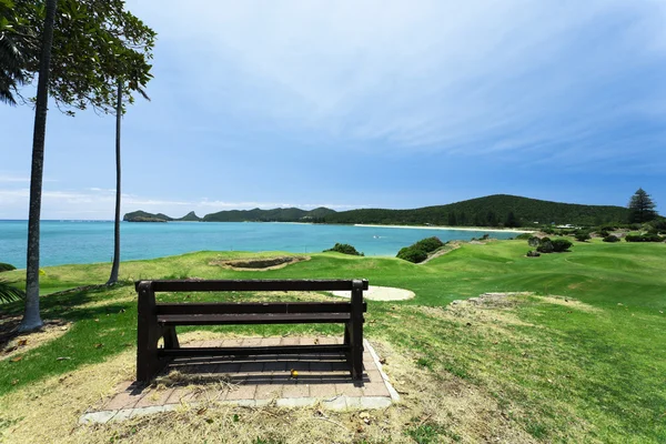 Campo da golf vicino al mare — Foto Stock