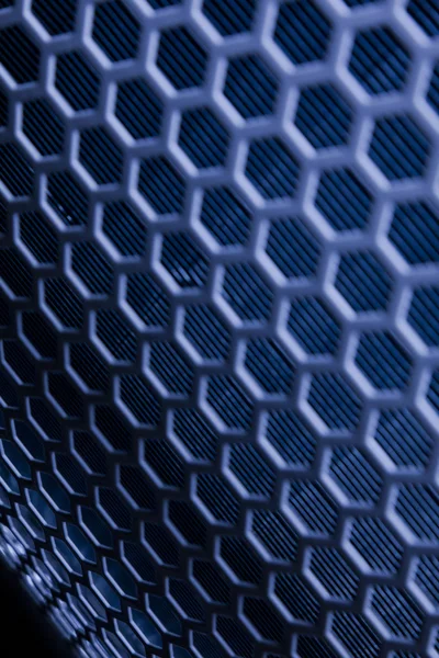 Синяя металлическая сетка — стоковое фото