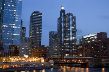 Chicago at night clipart