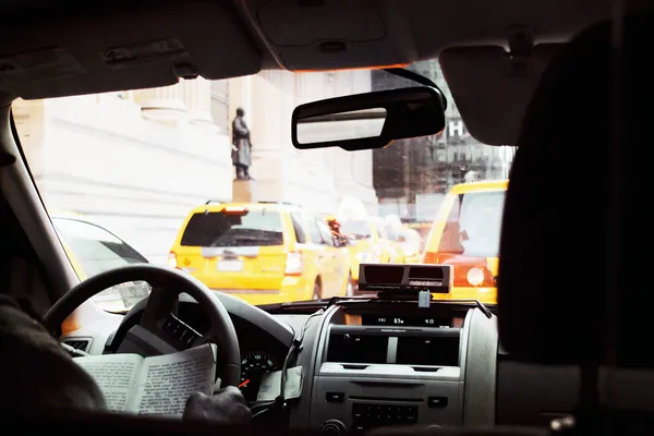 Efecto de imagen antigua - Dentro de NYC Taxi —  Fotos de Stock