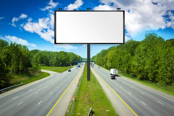 Billboard con Stormy Sky sul pedaggio americano — Foto Stock