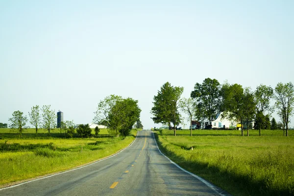 Американський сільська дорога на заході сонця — стокове фото