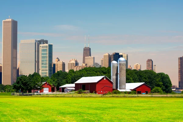 American Country with Big City in Background — Stock Photo, Image