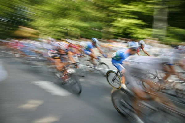 Якнайшвидшого велосипедистів — стокове фото