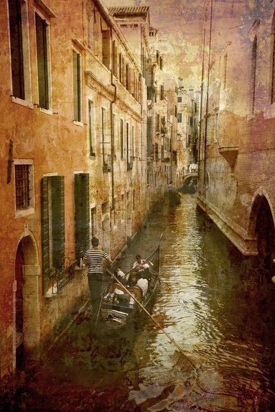 Gondola in stretto canale — Foto Stock