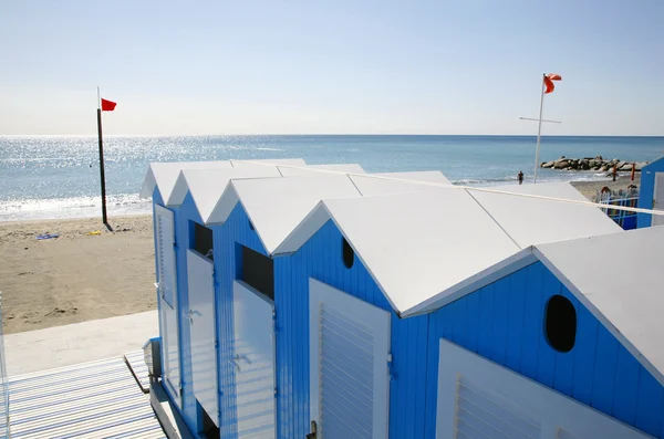 Kék tengerparti kunyhók — Stock Fotó