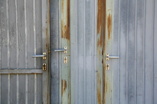 Puertas de garaje —  Fotos de Stock