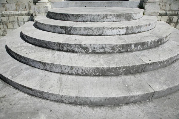 Passos de mármore circular — Fotografia de Stock
