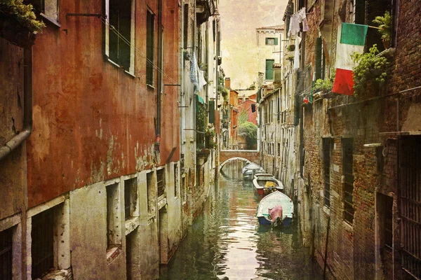 Canal estrecho Venecia —  Fotos de Stock