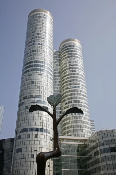 Edificios de oficinas corporativas futuristas — Foto de Stock