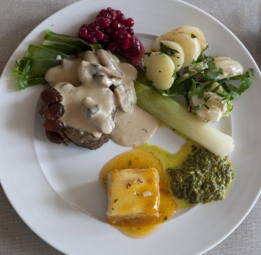 leziz Öğle Yemeği