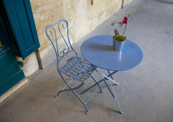 Mobília de jardim azul — Fotografia de Stock