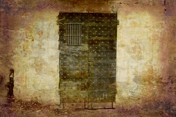 Винтажная дверь Пьемонт — стоковое фото