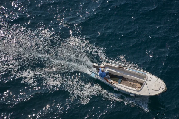 Якнайшвидшого моторний човен — стокове фото