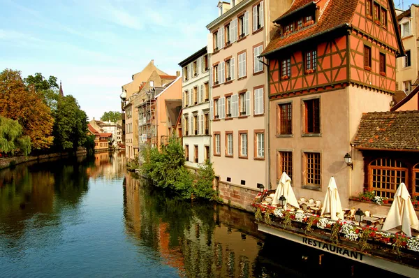Il fiume Ill nella Petite France Strasburgo Francia — Foto Stock