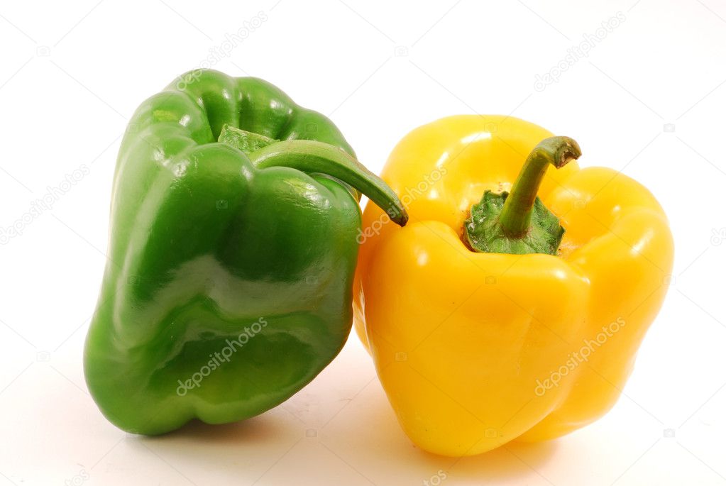 Yellow pepper and green pepper