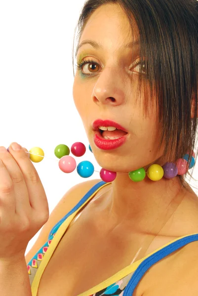 Hermosa chica con collar de colores — Foto de Stock