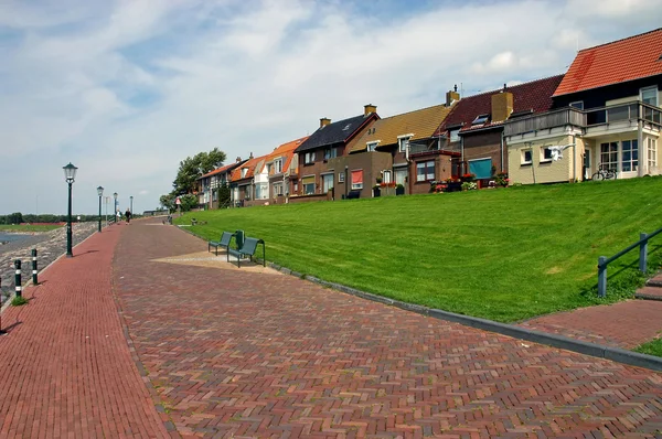 Huizen aan de kust van urk - holland — Stockfoto