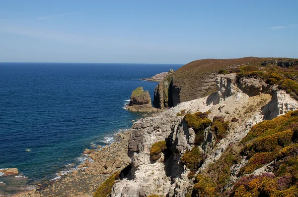 Havet och klipporna i Bretagne - Frankrike — Stockfoto