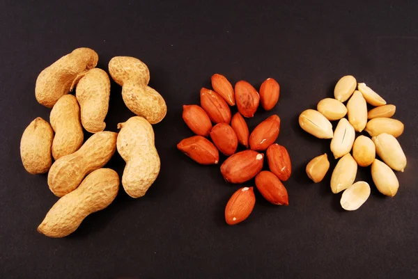 Amendoins com casca — Fotografia de Stock