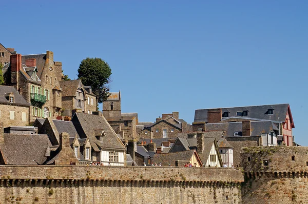 El bastión del Mont Saint Michel - Normandía - Francia —  Fotos de Stock