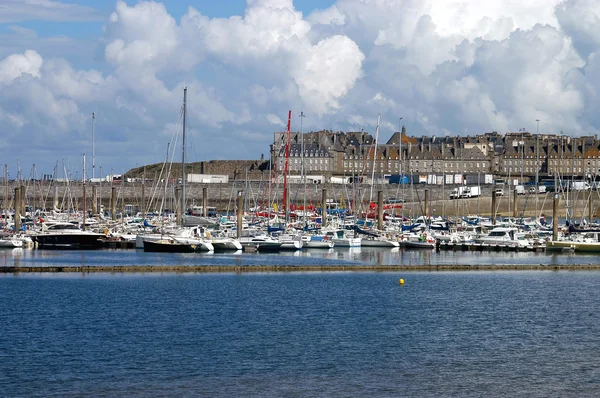 O porto de St Malo — Fotografia de Stock
