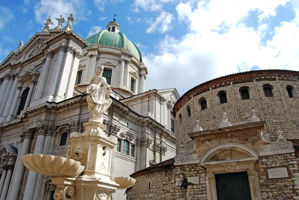 Las dos iglesias - Brescia — Foto de Stock