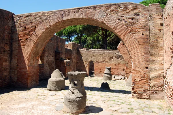 Ρωμαϊκά ερείπια - σπιτιών και καταστημάτων — Φωτογραφία Αρχείου