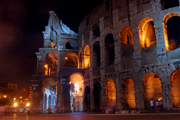 Colosseum nattetid - Rom — Stockfoto