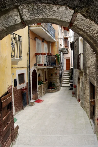 Alley Assergi - Абруццо - Италия — стоковое фото