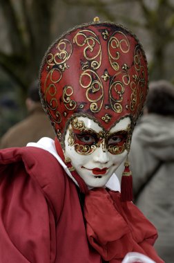 Venedik karnaval maskesi