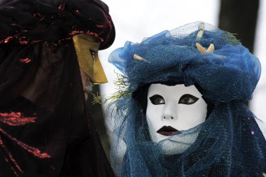 Venedik karnaval maskesi