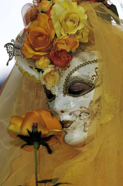 Venetiansk karneval mask — Stockfoto