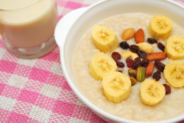 sağlıklı tahıl ve soya fasulyesi süt