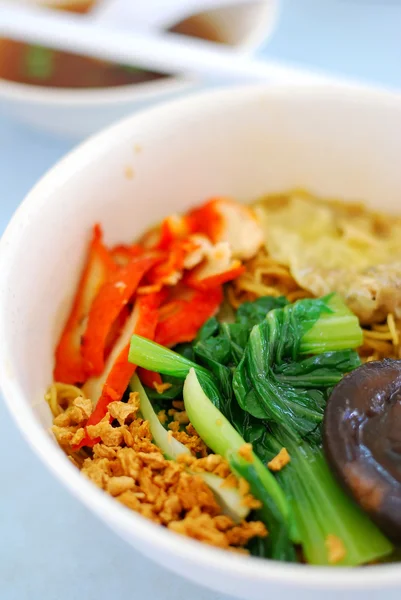 Asian vegetarian pork noodles — Stock Photo, Image