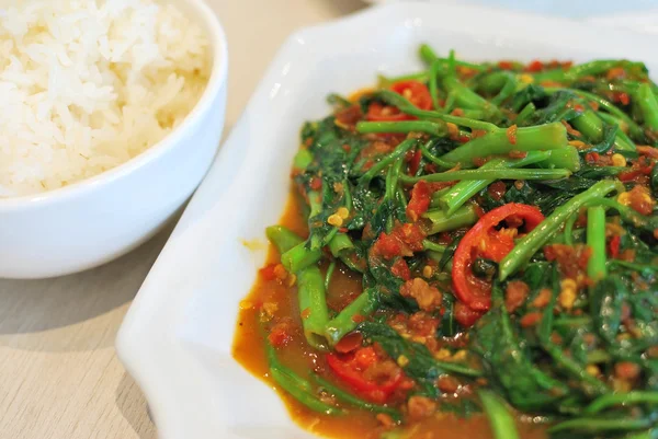 丰盛的中国风格辛辣蔬菜 — 图库照片