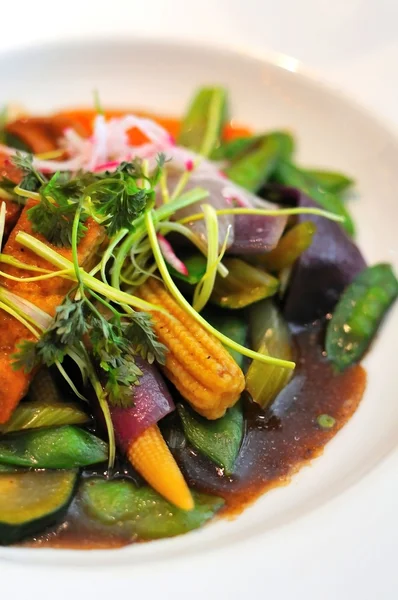 Asiatisk stil vegetabiliska måltid — Stockfoto