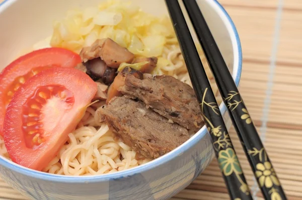 Luxusní japonské nudle kuchyně — Stock fotografie