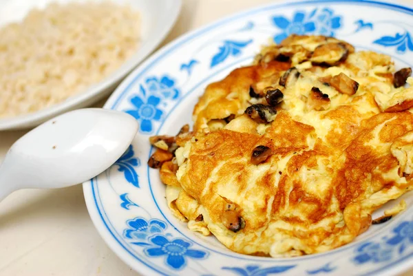 Fried or scrambled egg with rice — Stock Photo, Image