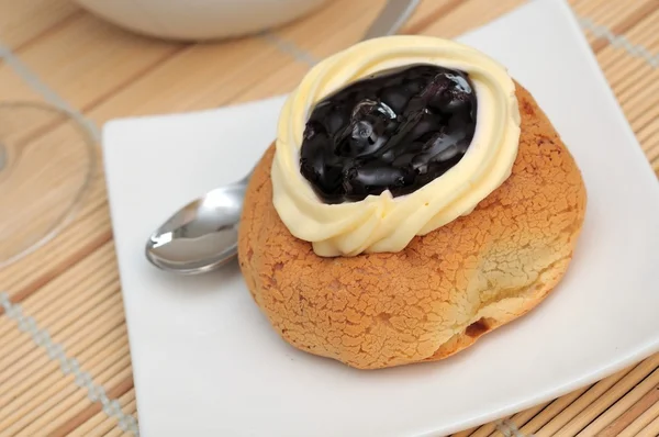 Muffin için çay molası — Stok fotoğraf