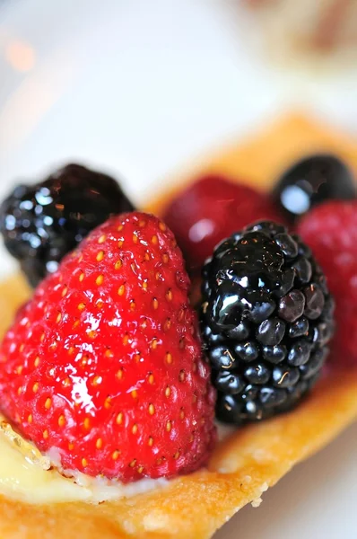 Delicious berry tart dessert — Stock Photo, Image