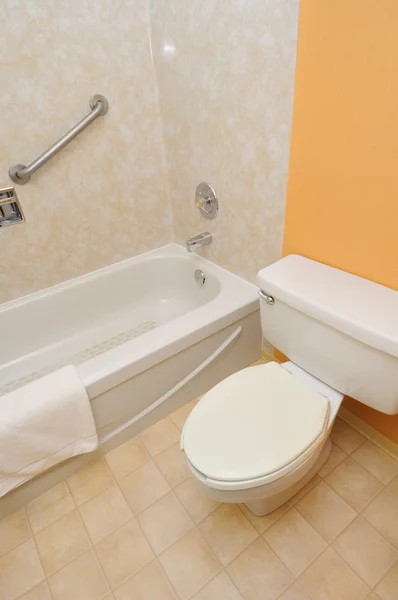 Nahaufnahme eines sauberen Badezimmers — Stockfoto