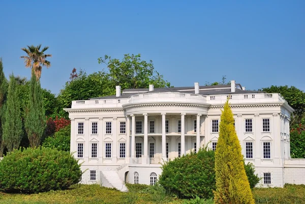 stock image Grand looking White House