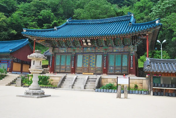 Korean temppeli arkkitehtuuri — kuvapankkivalokuva