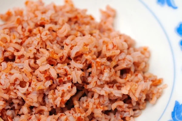 Sağlıklı kırmızı cilasız pirinç — Stok fotoğraf