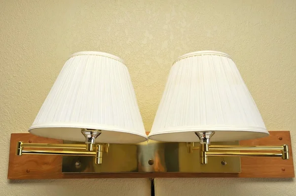 Подвійний світло лампи — стокове фото