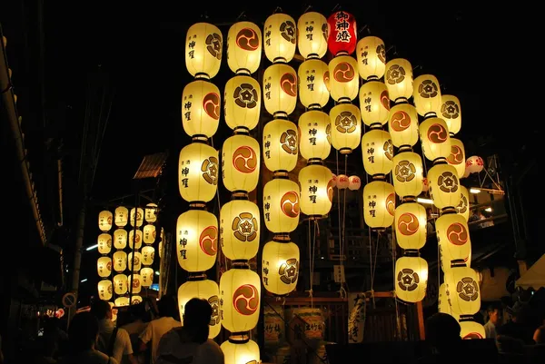 祇園祭中のフロートの灯籠 ストック画像