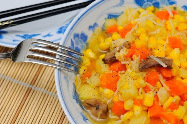 Large bowl of simple potato cuisine — Stock Photo, Image