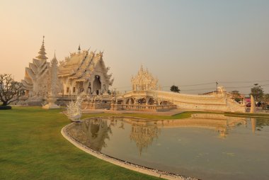 WAT rong khun Tapınağı