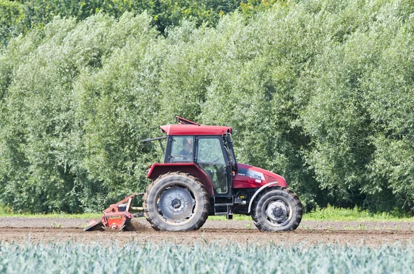 And the farmer he plowed on — Stock Photo, Image